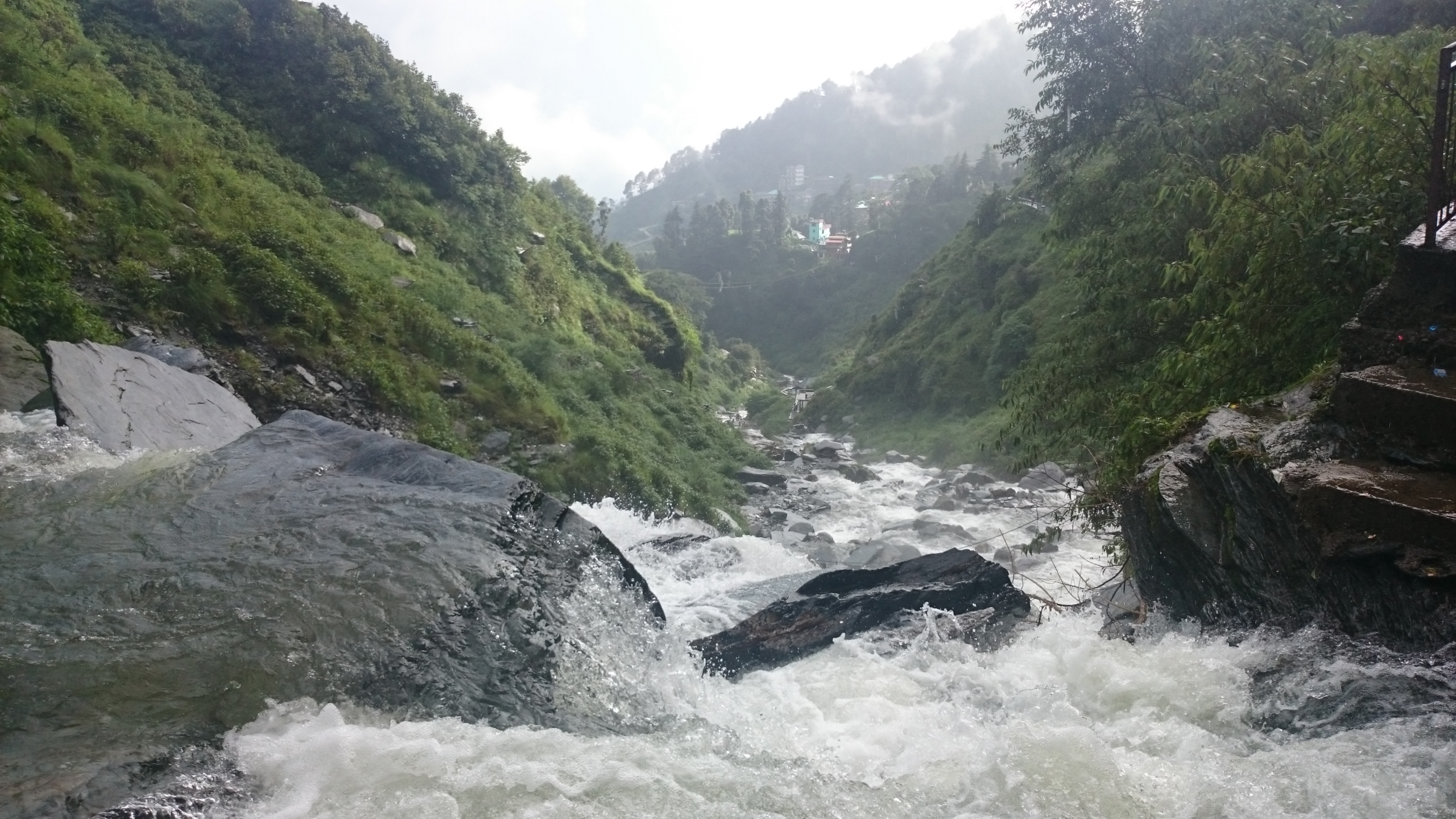 Plan rapproché sur la cascade